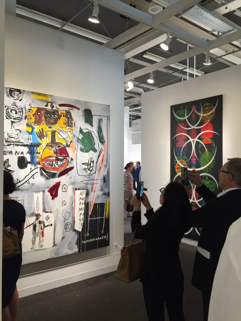 DigitalCurator_'s tweet photo. At Art Basel, Galleries Bet Big on Booming Basquiat Market, Sales Flow During VIP Preview https://t.co/2jNhBb0pIM https://t.co/a9d8ZQXt9a