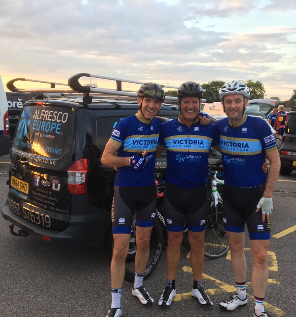 WeareAlfresco's tweet photo. @WeareAlfresco proud sponsors of #Victoriacc cycling #racing at north Weald #aerodrome 🚴🏼👍🏁 https://t.co/gpTsSwDtTi