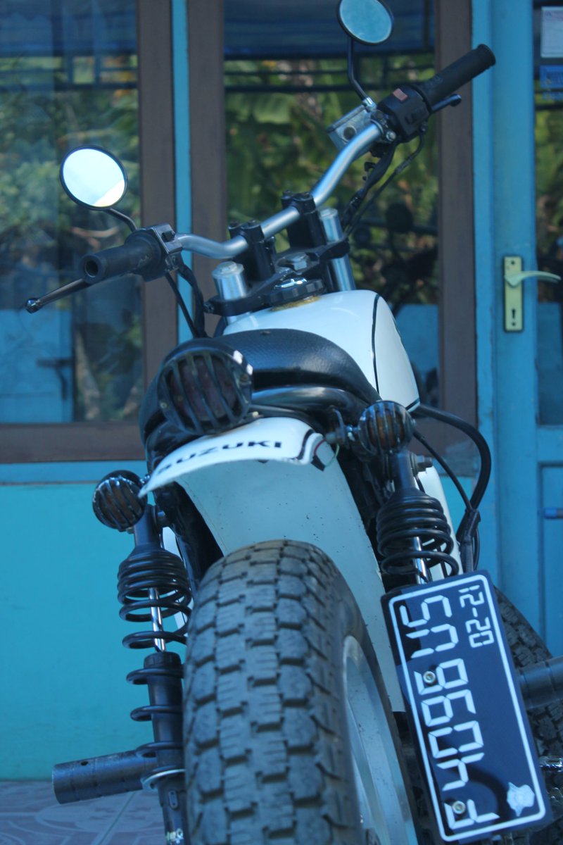 InfOcisaat's tweet photo. For sale Rp. 6.000.000

087822993324

#motorcustom https://t.co/Uz1v6Qam06