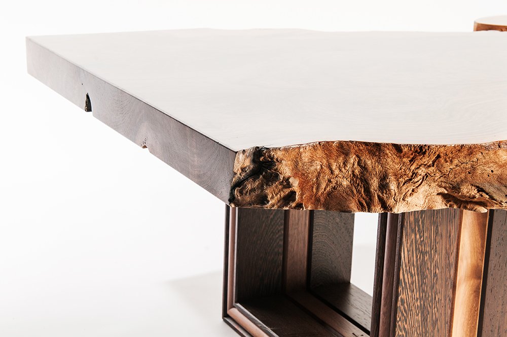 GregMarkleyF's tweet photo. Mirror finish to this solid wood dining table top #GregMarkleyFurniture #BespokeFurniture #CustomMade #Woodcraft #Macclesfield #Cheshire https://t.co/1JgmGFScmp