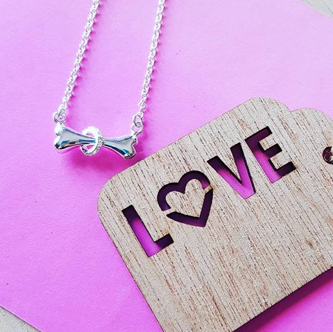 Lolas_Loves's tweet photo. Quality jewelry at great prices!
https://t.co/hclv80tsRc
#lolasloves #jewls #jewelry #necklace #bone #pink #neckpiece https://t.co/KsRlSaXv05