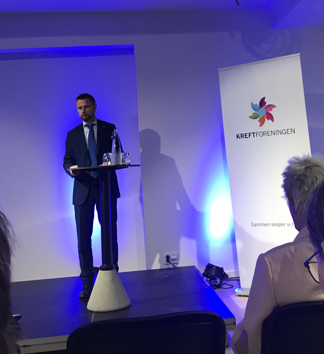 Oleopd's tweet photo. Minister of Health Bent Høie speaking on the Norwegian Cancer Societys' meeting on antibiotic resistance and cancer #AMRcancer https://t.co/Pdq4xKCgvm
