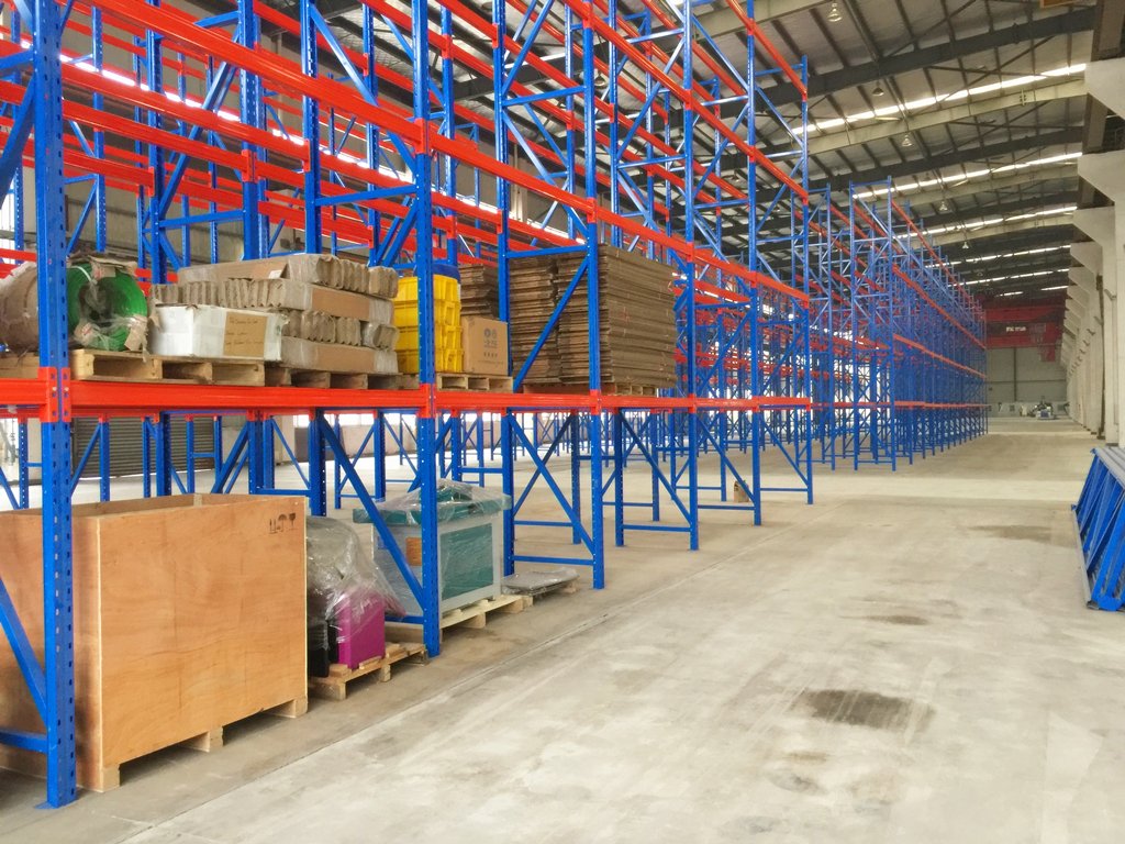 kityniu's tweet photo. Our client's warehouse------------selective pallet rack-----choices for saving space of your own warehouse!!!👍👍👍😀 https://t.co/kVXAFCInY7