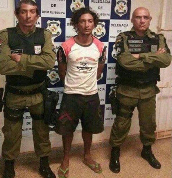Como cuando eres policía, delincuente, León Larregui y Snoop Dogg al mismo tiempo.