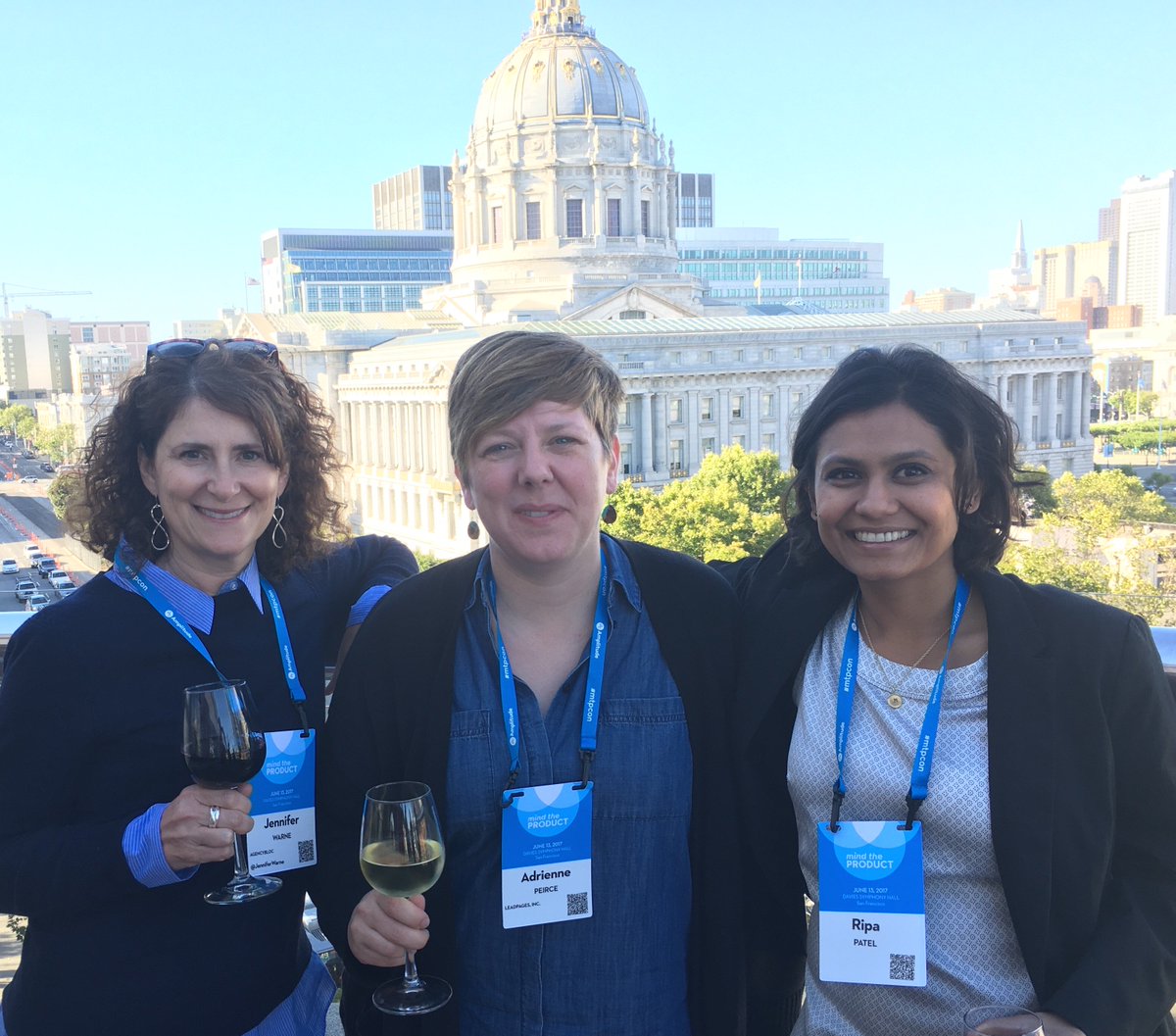 Making new friends <a href="/JenniferWarne/">Jennifer Warne</a> <a href="/AdriennePeirce/">Adrienne</a> #mtpcon