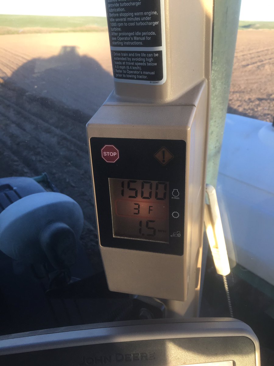 ajw545's tweet photo. #plant17 Fremont bean. Only commercial acre in production this year in the world. #foundationseed #wordenfarms https://t.co/r3ksPEGKRg
