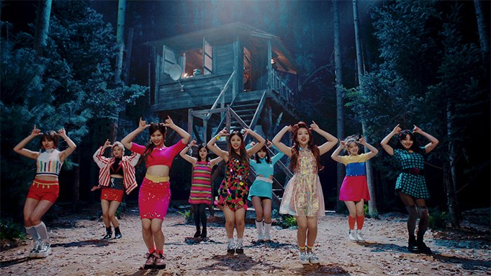 spice_mu's tweet photo. ベストアルバム「＃TWICE」で6月28日デビューのTWICE、日本語楽曲でのMUSIC VIDEO世界初解禁 #TWICE https://t.co/iaFPj10Mkh https://t.co/6WRVY0vytS