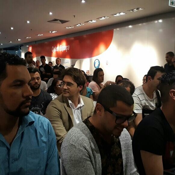eternamentewfc's tweet photo. #tbt Um pouco do que aconteceu na FNAC em SP.
#PocketShow #WanessaCamargo #Autografos #Cantora #Sertanejo #PopNejo #Morumbi #Fnac https://t.co/csTvtbzVpW