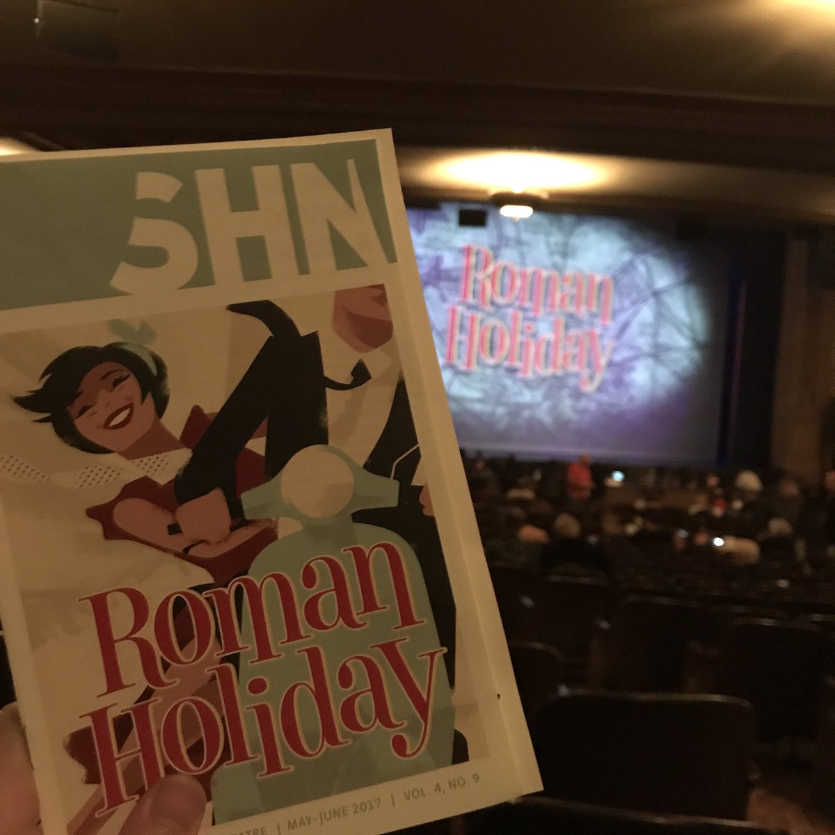 dolewhipdreams's tweet photo. 3 days later and I'm back @RomanHolidayBwy ✨🇮🇹🛵 so good I just couldn't stay away! @shnsf @StefunnyStyles https://t.co/UbD0OuhTV7