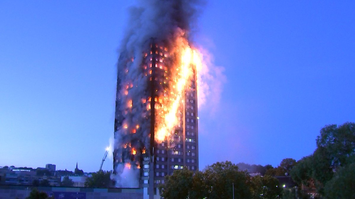 Growing fears for residents as London tower block still engulfed by flames #GrenfellTower  itv.com/news/2017-06-1…