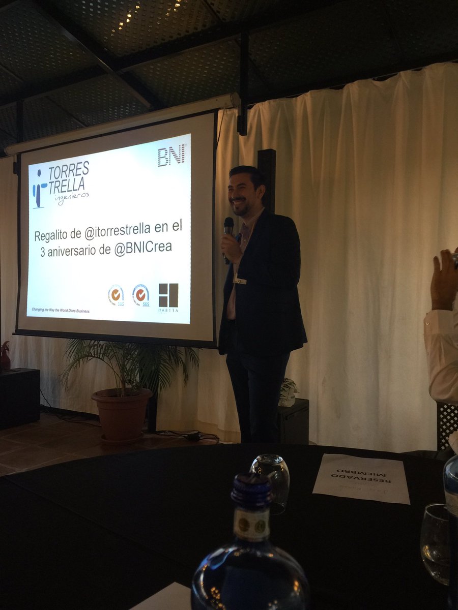 Regalito de <a href="/itorrestrella/">i-torrestrella</a> en el 3 aniversario de @BNICrea (guapo!)