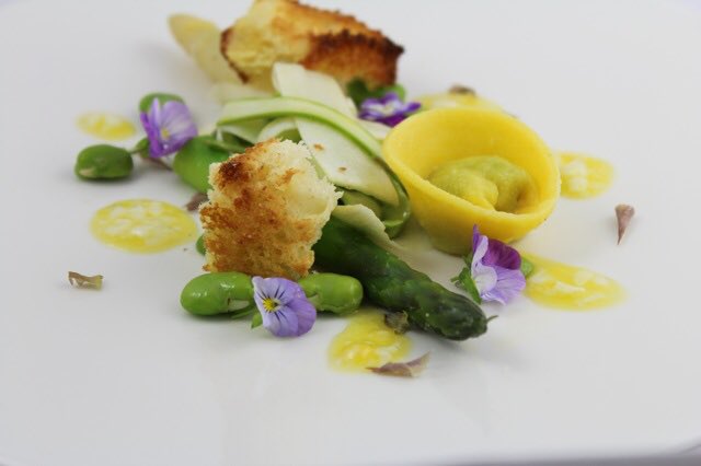 DPbespokedining's tweet photo. Asparagus, Parmesan, Pasta, Egg 
Doesn't get much better than that 😋 https://t.co/qavs6E7XNW