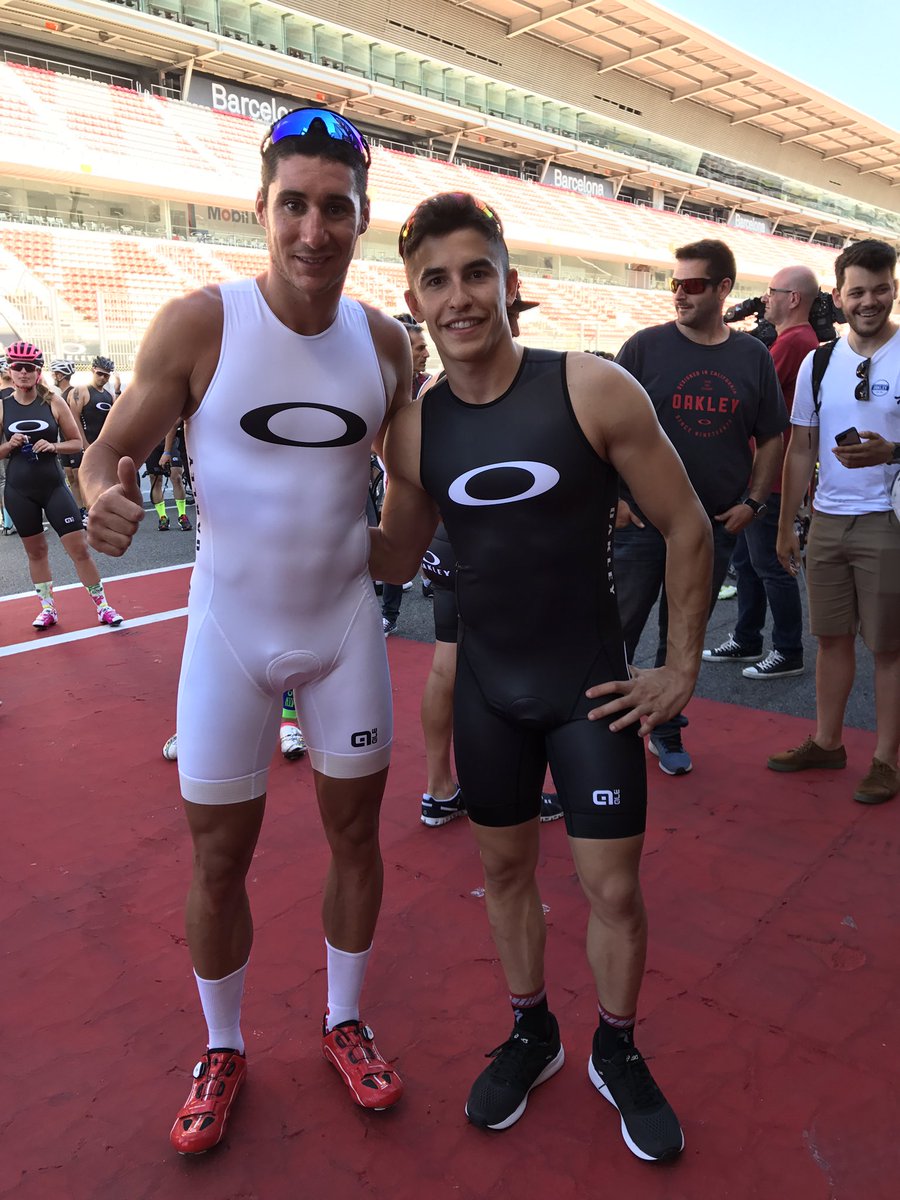 JordiGarcia92's tweet photo. Qué gran final del #CantStop Challenge @oakley
Un placer formar parte y compartir nuestra #RunObsession con @DANIROVIRA @mariomola https://t.co/i1p5xCT5Ek