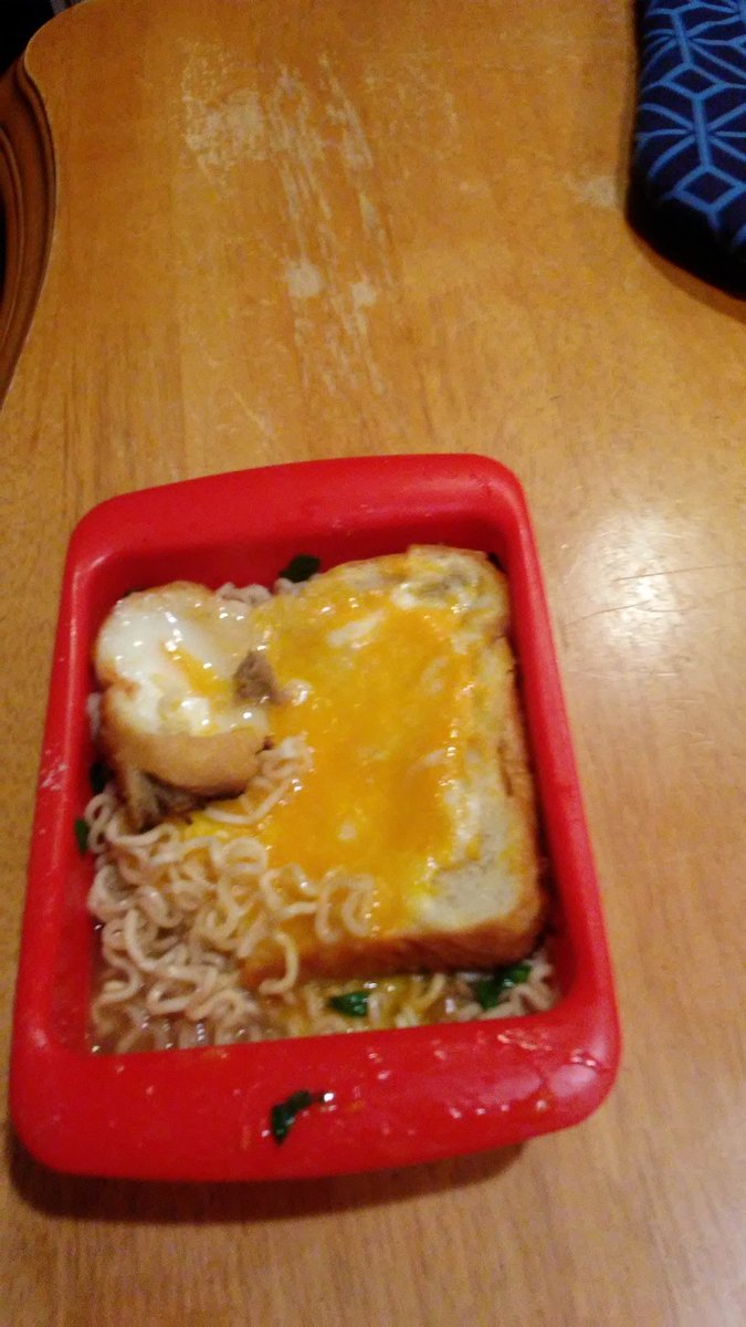 coolerydewey's tweet photo. @GordonRamsay what do you think of my friends ramen? https://t.co/O0XVhREj8b