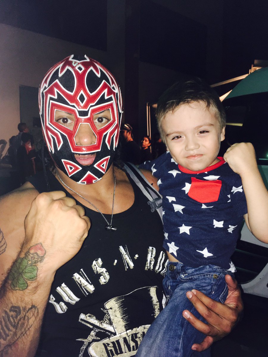 CesarXV's tweet photo. @luchalibreaaa #creandolucha @hijodelfantasma @murderelgrande @WagnerJrOficial https://t.co/zClsNoe906