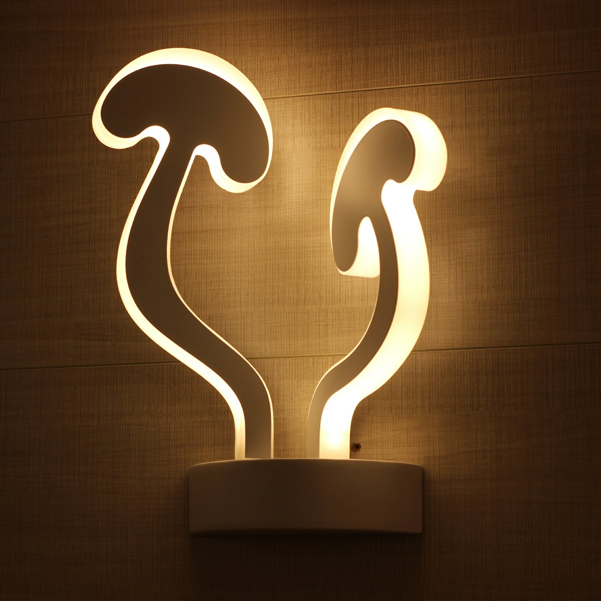 aresmodernlight's tweet photo. Let's dance on the wall. #walllamp #homedecor #moderndesign #newidea #decoration #homelighting #led #lightingdesign https://t.co/O3kCwHIwlX