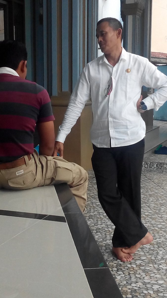 putratamiang12's tweet photo. Siap sholat lihat bapak ini,manisnya gemes lihat nya https://t.co/nVhNfmzfaB