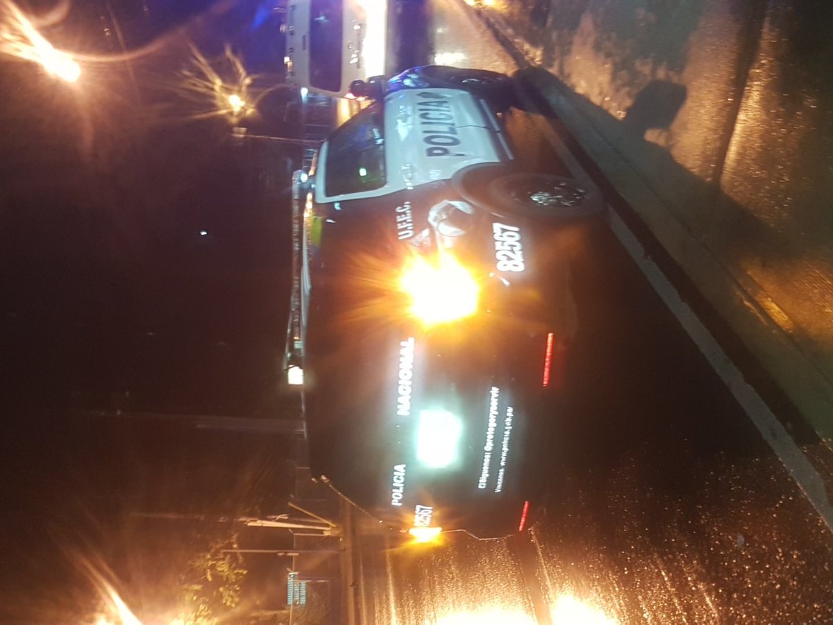 GalvezPTY's tweet photo. @ProtegeryServir esta unidad acaba de colisionar y no quieren dar nombre de los responsables! Proteger y servir? https://t.co/XYQb5VbTq7