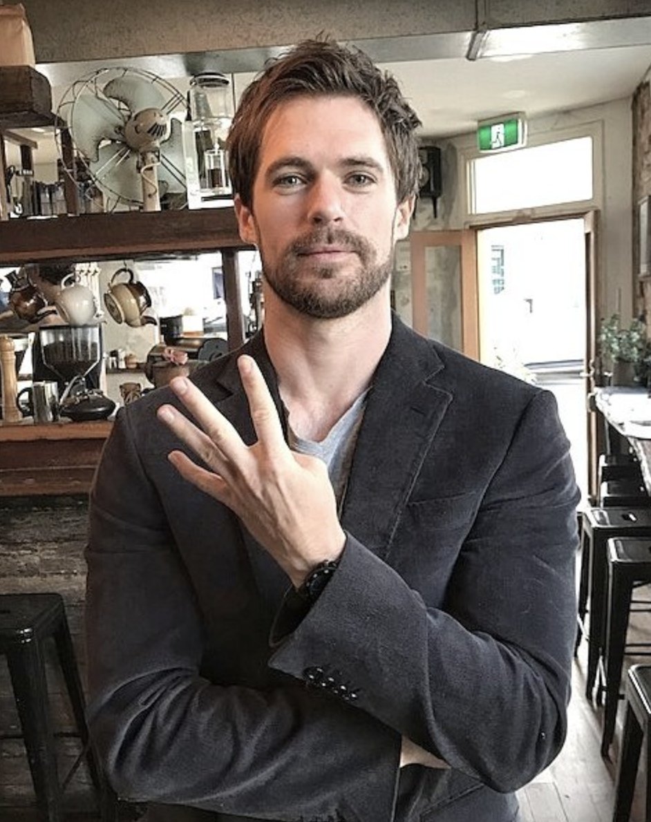 LighthouseFdn's tweet photo. @homeandaway stars @PiaMiller_, @MrGeorgeMason @jacksonheywoody #MattLittle & #KylePryor are all working to end youth homelessness #4UpDay https://t.co/Z2qfFKq5iw
