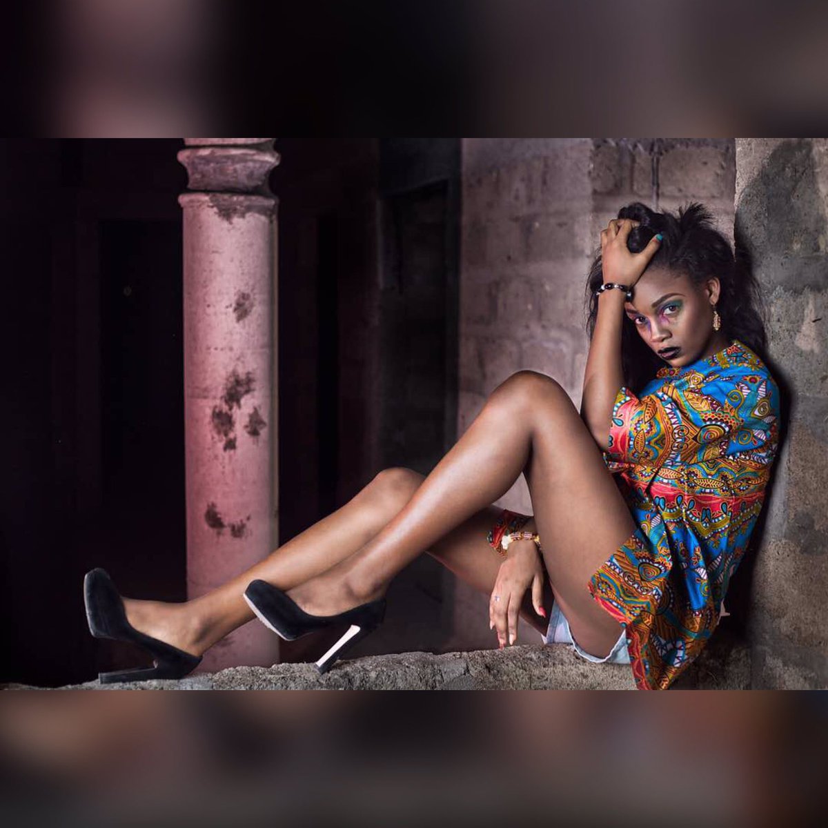 flawlessfacesgh's tweet photo. When the environment seem bare Nd life throws chaos at u, pull thru it all. Represent nd show dem you WON, cos u are a WOMAN. https://t.co/xqaxT9x4z0