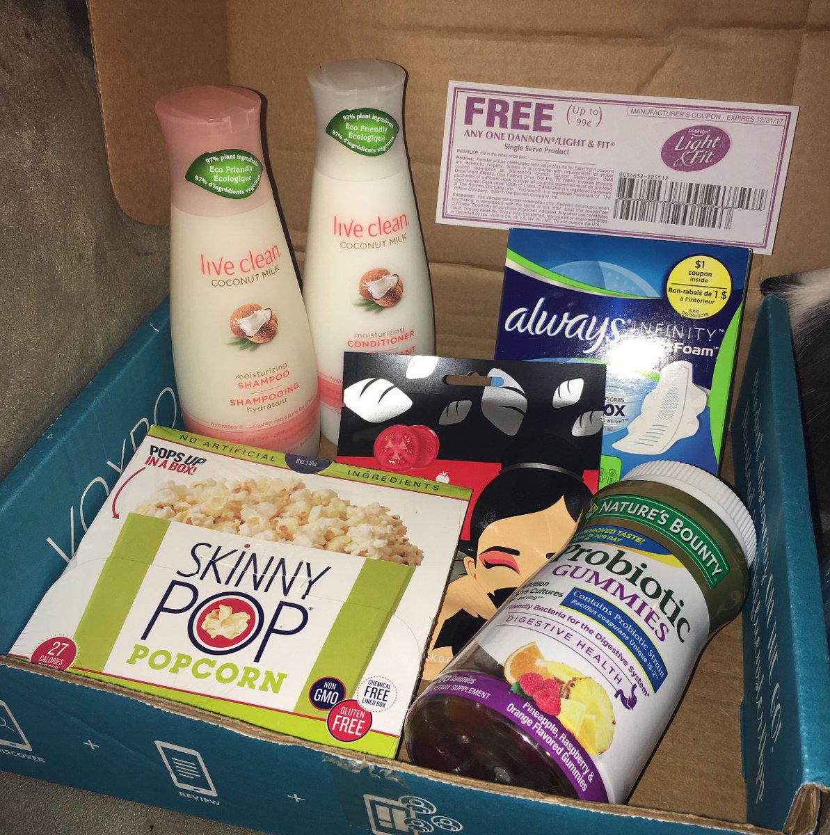 KayyRayyJayy's tweet photo. @influenster #gotitfree #skinnypop #alwaysbrand #lightandfit #naturesbounty #yestomasktime #livecleanusa https://t.co/vcYesXxhGp