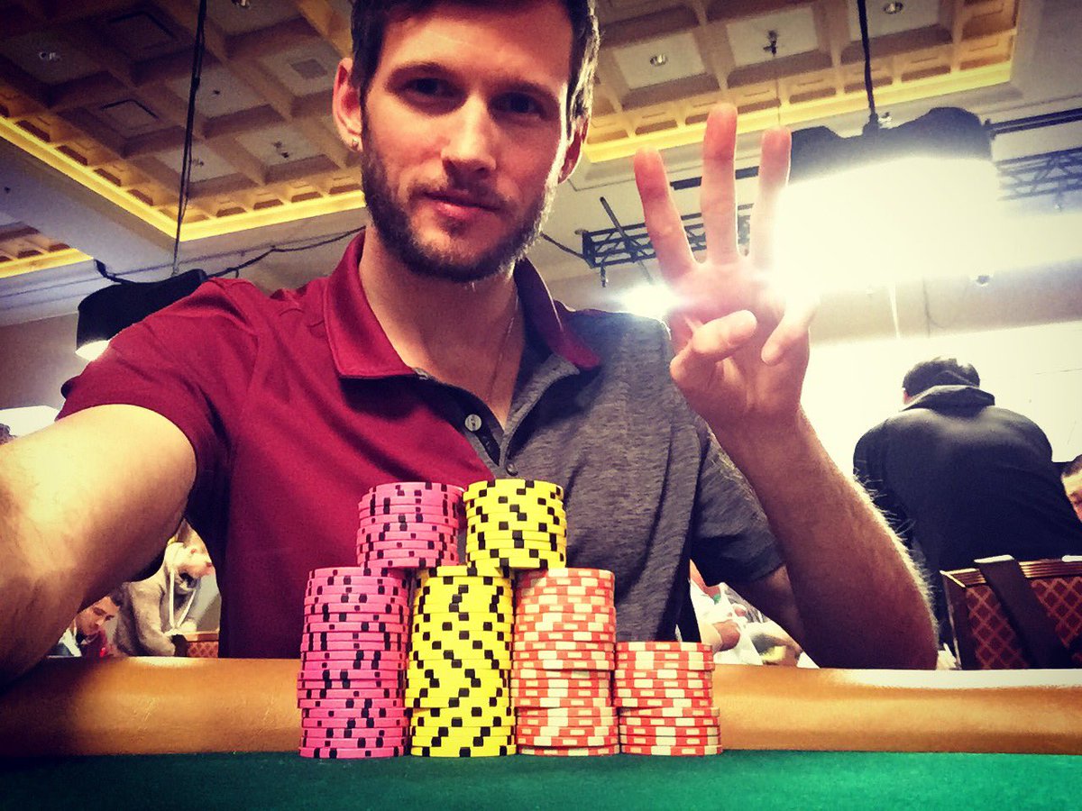 TristanCre8ive's tweet photo. Made Day 3 in the WSOP Marathon. 1759 started, 268 remain, 264 make the money. I have 70bbs going into the bubble tomorrow! #IUsedToRunTrack https://t.co/D4OMNvTYPA