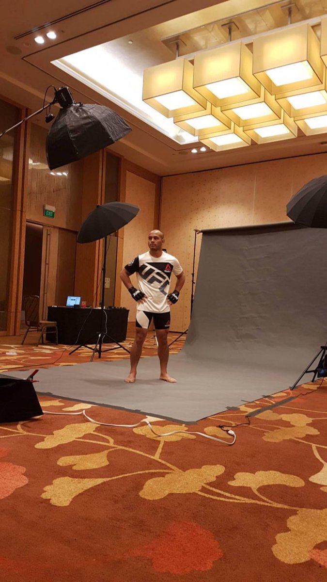 frankthecrank55's tweet photo. Dun da da duuunnnnn!!!!! #datposedoe ๐ https://t.co/HuVNlDgrZX