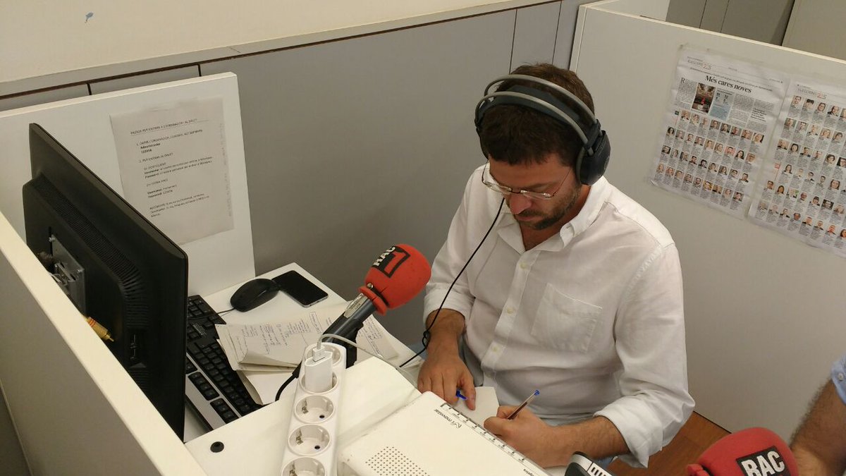 podem_cat's tweet photo. 🔴 Atents! @AlbanoDante76 en breus en directe a @rac1 https://t.co/39TaCGUKMm