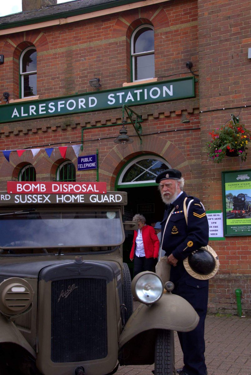 cln_weaver's tweet image. Great event on Saturday @Watercress_Line #WarOnTheLine