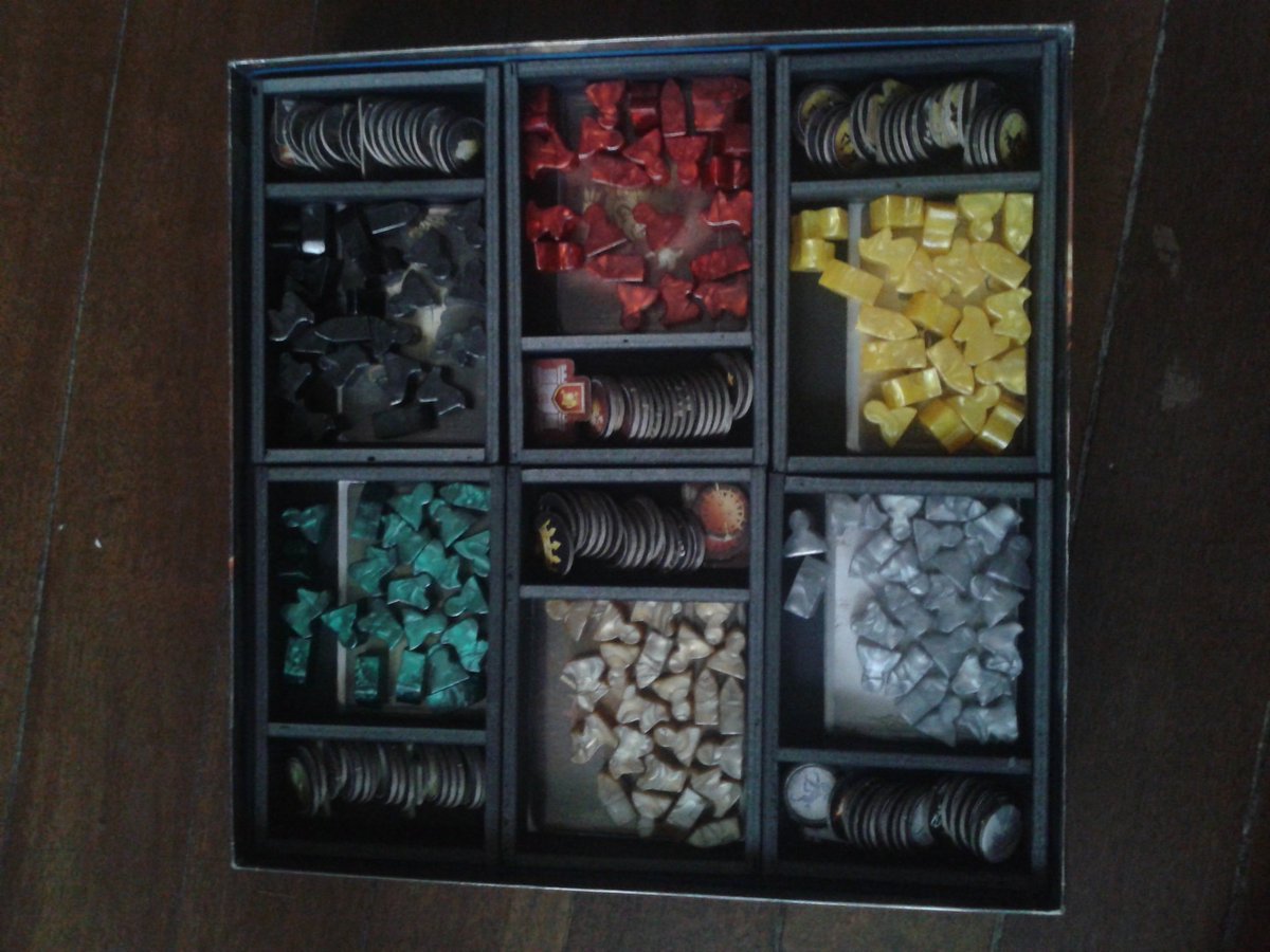 royuzak's tweet photo. A Game of Thrones (2nd ed.) foam core insert, done! 5th insert I've done. Most challenging yet. #boardgame #custominsert https://t.co/6xQDM18g4A