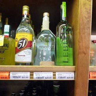 cachacafever's tweet photo. Wondering how you start this Friday?
Why don't you take Cachaça?
#UmaBoaIdeia #AGreatIdea #getready #fridaynight #cachaca #cachacalovers https://t.co/vqSQN0fnH9