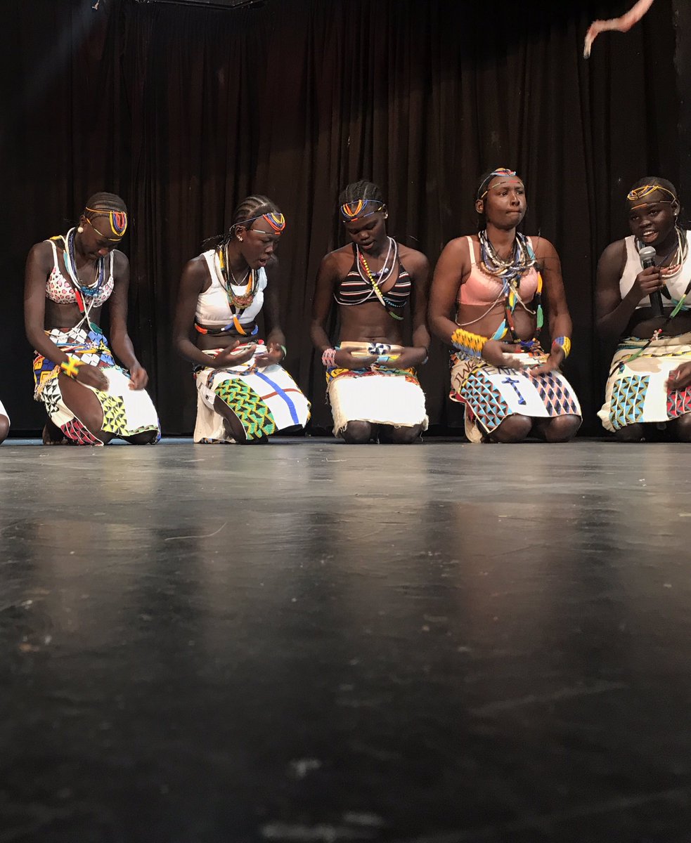 YvonneNdege's tweet image. Great performance by refugees from Gambella, Ethiopia @afnairobi for #worldrefugeeday #WithRefugees @UNHCR_Kenya