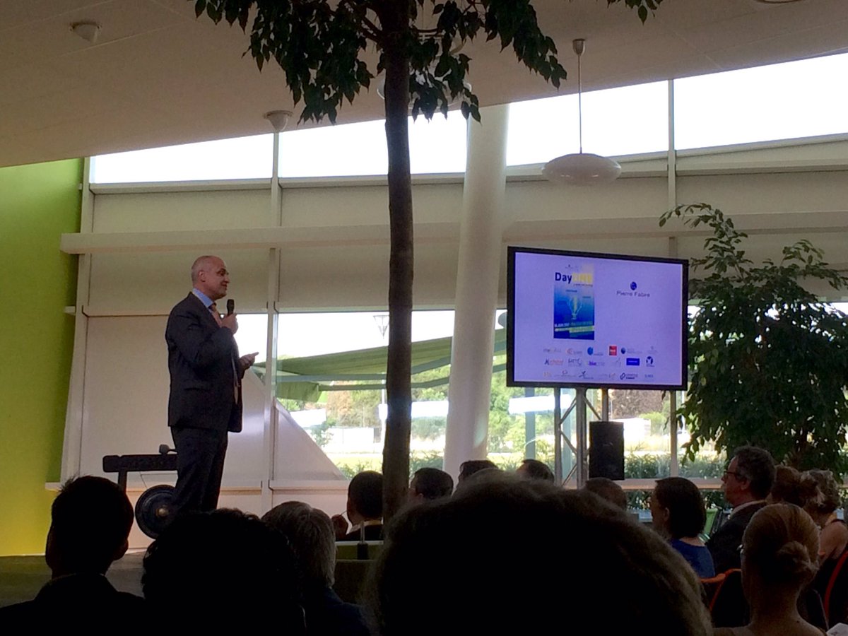 D.I.V.A. assiste aujourd'hui à #DayOne organisé par #PierreFabre. Journée de networking autour de l'innovation dans le secteur médical.