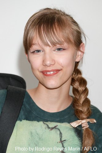 celeb247's tweet image. 本日13歳の天才シンガーソングライター、グレース・ヴァンダーウォールちゃんが初来日！17日には来日イベント、20日にはテレビ出演が予定されているんだそう♪ #グレース初来日 #gracevanderwaal