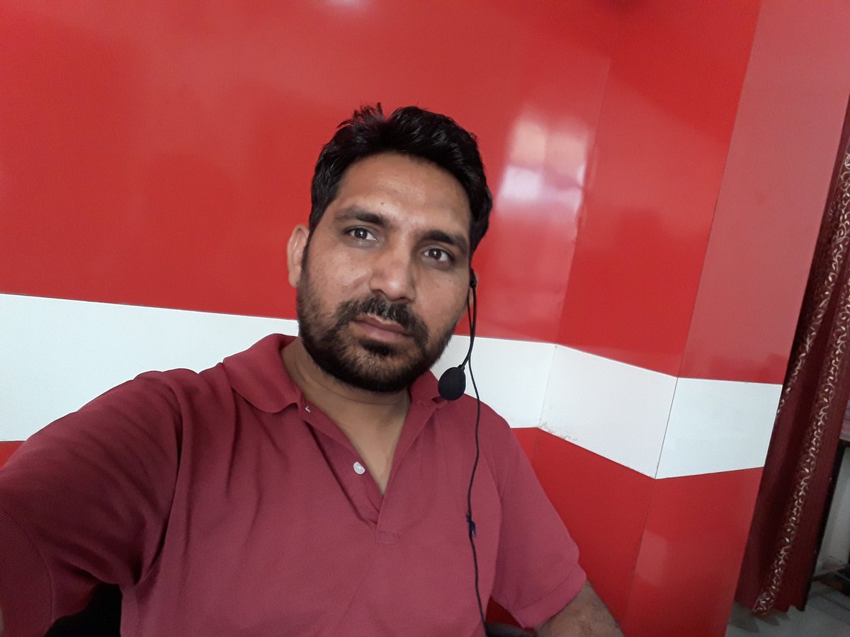 ShivvIndia's tweet image. तुम्हारे पास तो फिर भी तुम हो.
मेरे पास तो मैं भी नही........!! ®
#GossipingStunts #FunSessionWithFDD @Gurmeetramrahim