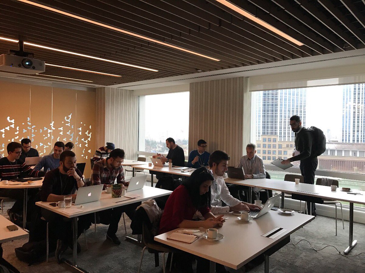 garajco's tweet photo. 5 günlük yoğun bir mentorluk programına hazır mısın?Cevabı evet olan erken aşama girişimleri bekliyoruz👨🏼💻👩🏻💻 #LaunchpadWeek #keepbuilding https://t.co/8F4UEFyaY5