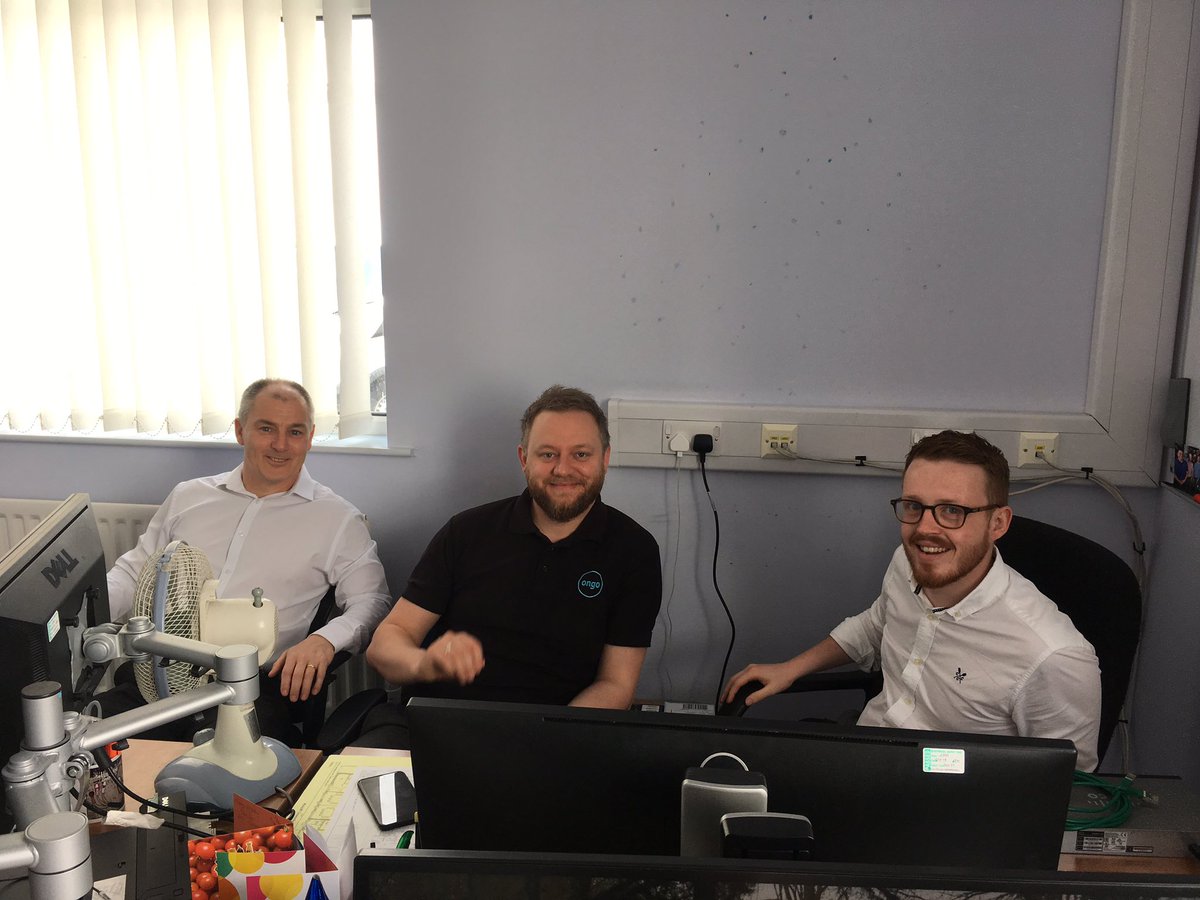 gshort1982's tweet photo. @ongo_ICT sat looking at this trio of treats working hard this morning! #ongogeeks π» https://t.co/g6YdRLvNXR