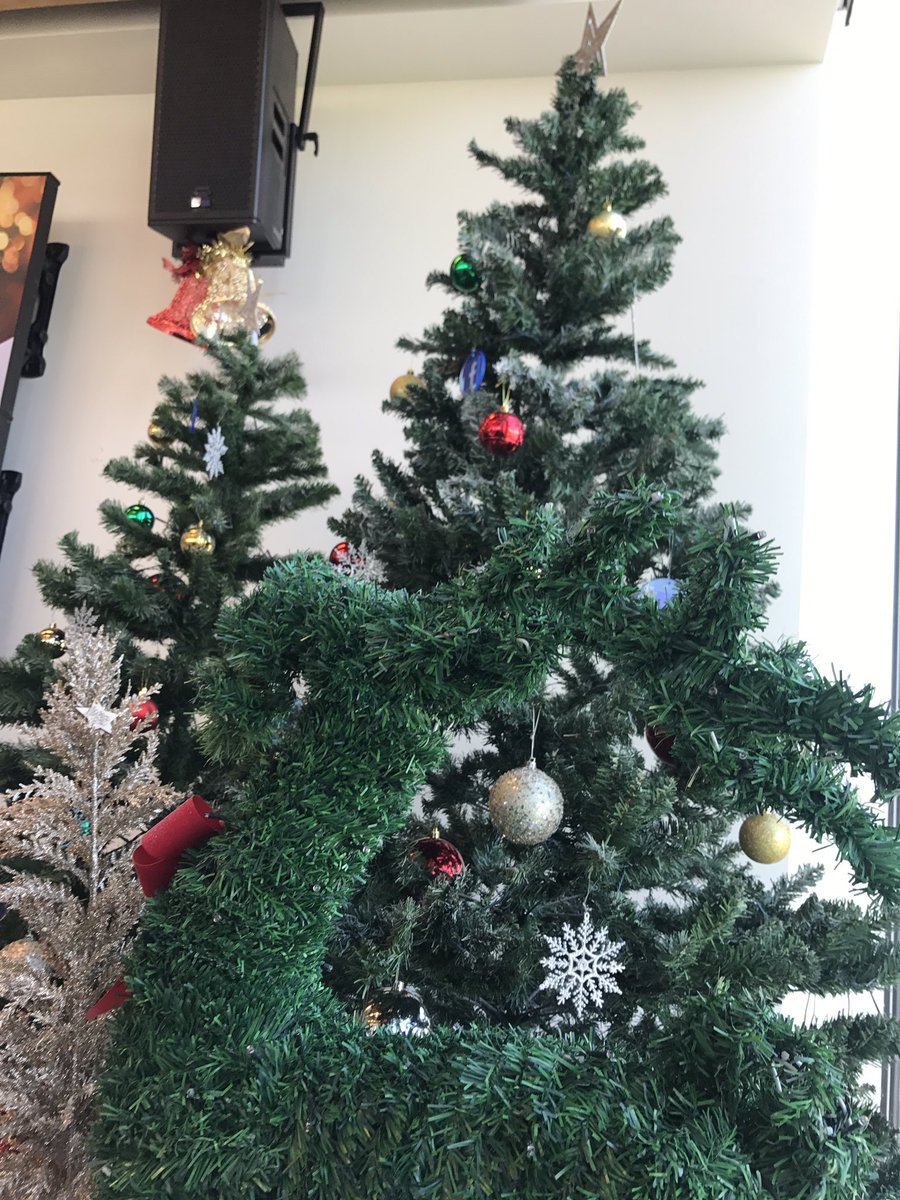 lynnsutton08's tweet photo. Kicking off Christmas planning for retailers on Facebook and Instagram #christmasinjune https://t.co/c4QenNBAFZ