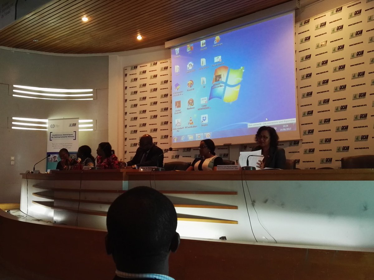 bkepseu's tweet photo. Lancement des conferences thematiques de l entreprenariat feminin au GICAM.. https://t.co/R3epLeircx