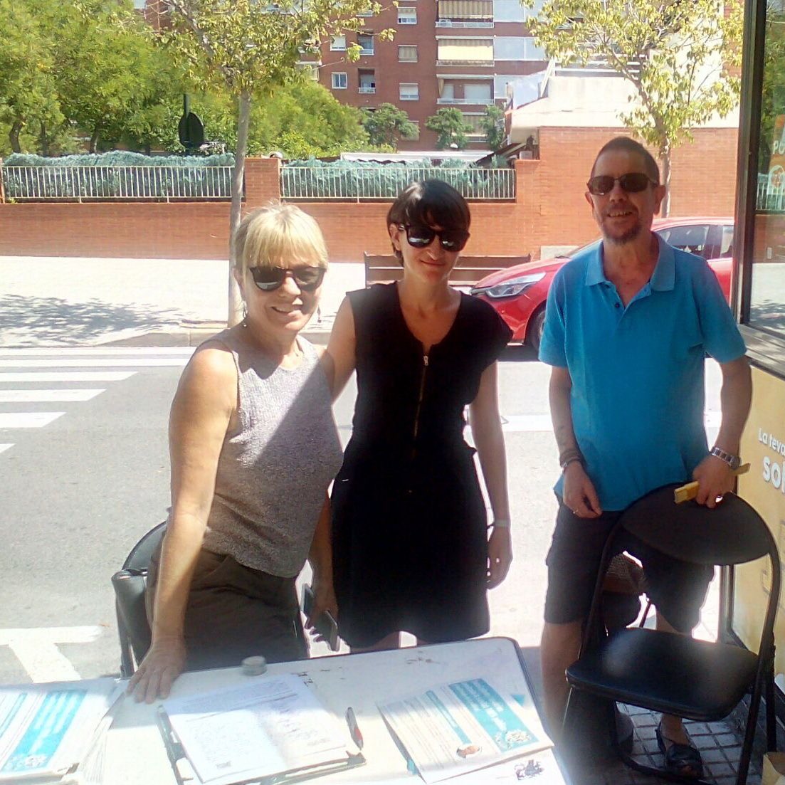 SanitatTGNPubli's tweet photo. Avui fem taula al CAP de #Torreforta per una #sanitatpública #foralaprivada #Tarragona https://t.co/v6bqC3EAug
