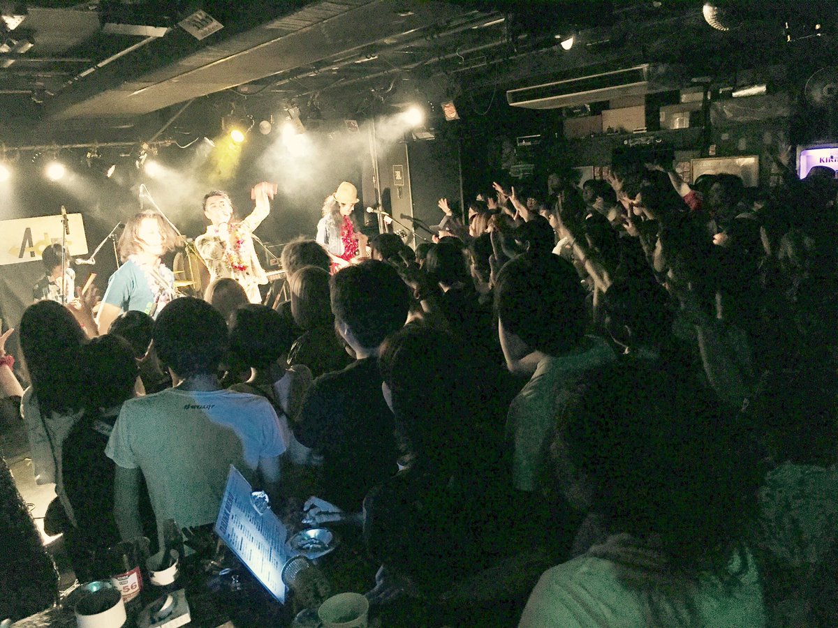 ট ইট র あだむ君 池袋adm 次に会う時はライブハウスじゃなくても こんな天気の日にみんなでバーベキューがしたいよね そんなロマバカ 6 17の昼に梅雨将軍の本編もあります 楽しいライブにフロアもあったまりました ロマンス バカンスありがとう