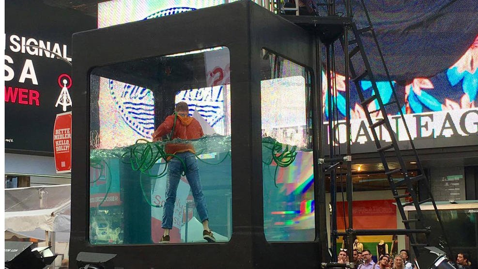 meldcc's tweet photo. @paulABACUS #earlymorningopera #holocenes #timessquare #art #climatechange #WaterIsLife #ActOnClimate #ClimateAction #WorldScienceFestival. https://t.co/uWu4w8doc5