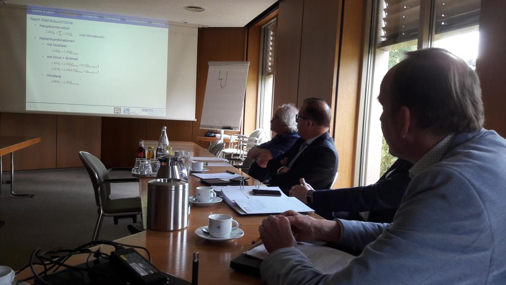 BernhardHauke's tweet image. @ikbaunrw #VPI_NRW @bauforumstahl mit Profs. Feldmann + Laumann (Aachen) Arbeitsgruppe #Stahlbaurichtlinie #Easycode
