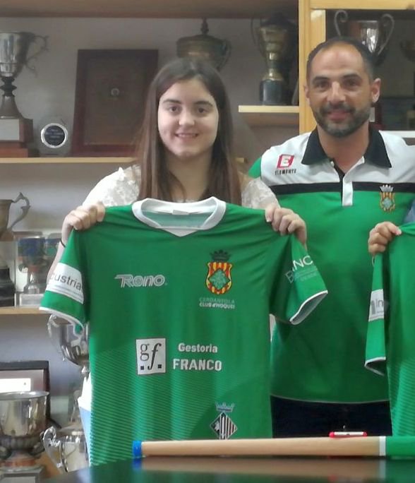 Noelia de la Peña es fa enrere i renova per l'Sfèric de Terrassa
bit.ly/2rgs1WJ #Cerdanyola @SardaEsports @Hoqueisarda <a href="/SardaFem/">Cerdanyola Ok lliga</a>