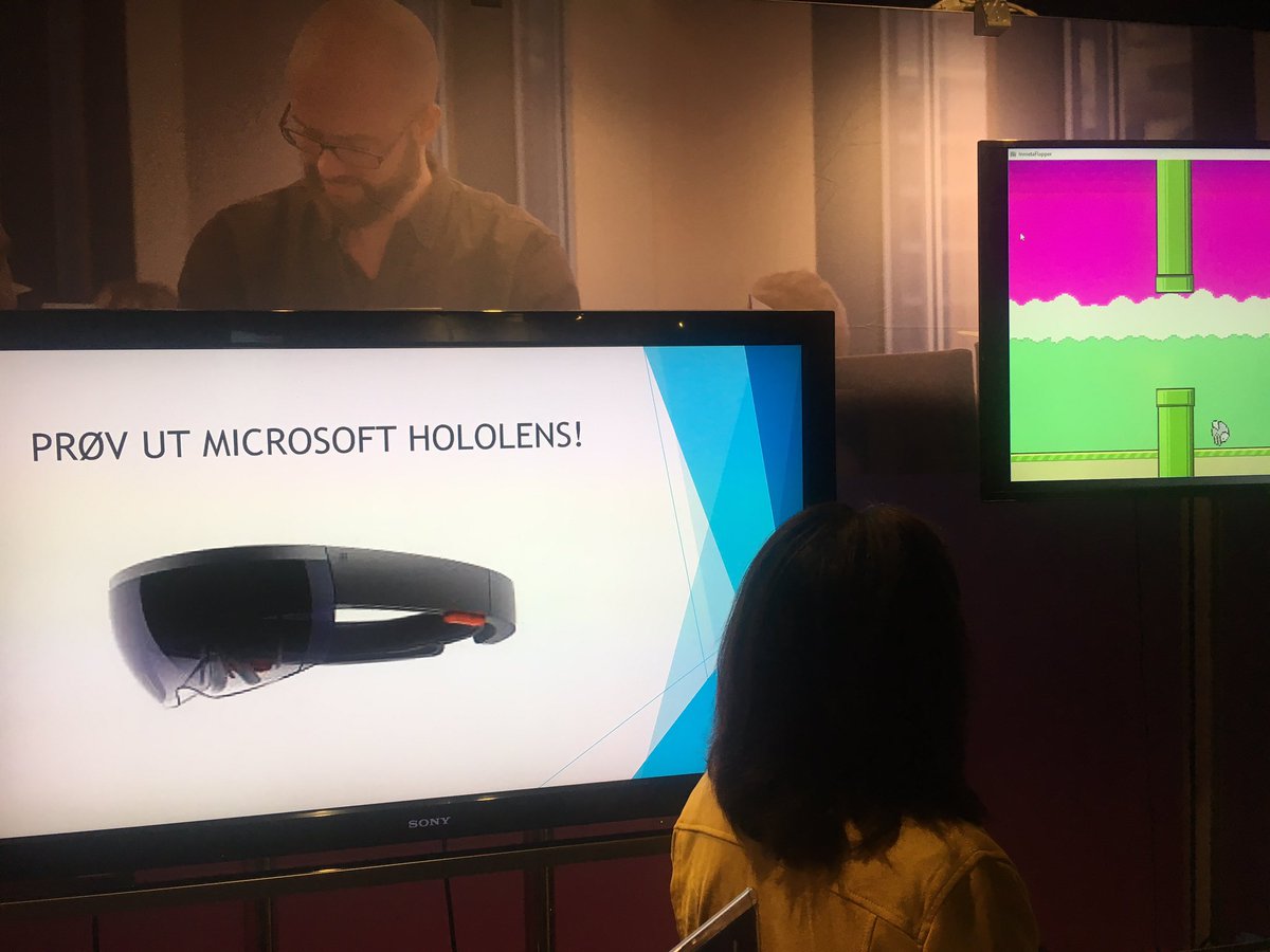 Amazing atmosphere @ #ndcoslo 2017. Meet our developers and compete in our Flappy game to win cool prizes! <a href="/InmetaCon/">Inmeta</a>