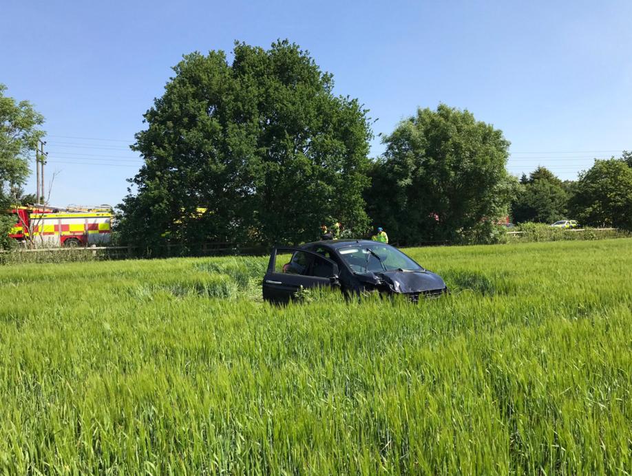 Car lands in field after crash on M2 bit.ly/2rqWuFA