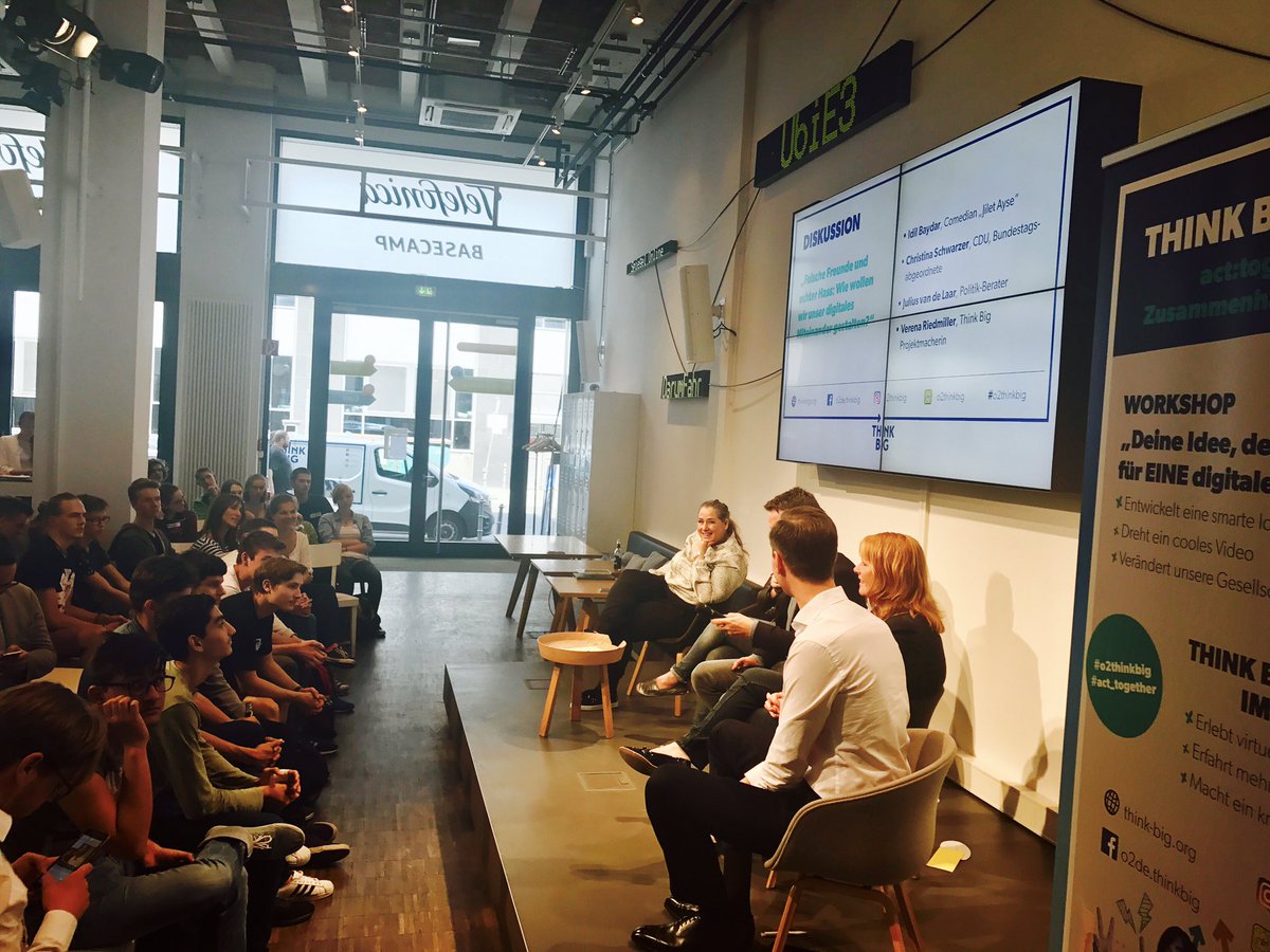 dstaskiran's tweet image. Heute diskutieren @jiletayse @TinaSchwarzer &amp;amp; @juliusvandelaar mit Jugendlichen zum Thema Hatespeech @base_campberlin #o2thinkbig