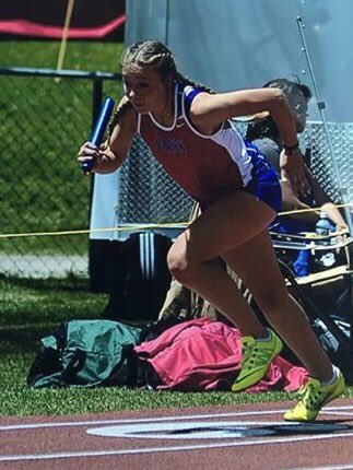 dinosparaco's tweet photo. Cherry Creek HS Outstanding Frosh female athlete. Rising Star Award. State Track Qualifier #rungabbyrun @GabbyFast1 https://t.co/sJxCnL6qSA