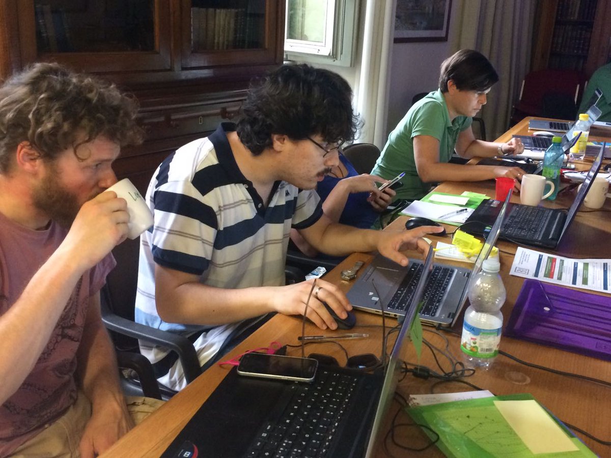 microDISAT's tweet photo. Ilario Tagliaferri @Illozio helping student solving computer issues. @Cineca1969 @MicroEco_news #ICME8_Verbania https://t.co/ZBZ8NaJdsT