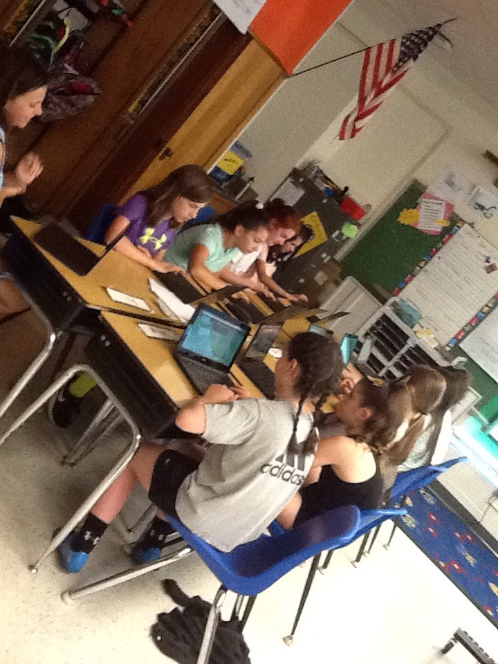 bbickerstaffe1's tweet photo. Learning is fun in 5B! #quizizz #wordstudy @LincolnWPS https://t.co/kgNYhQjpb6